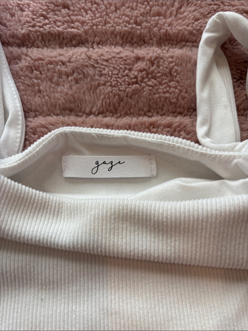 Gaze Ribbed Tank Top - Picture 2 of 3